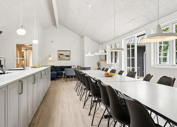 Jalina - 200m From The Sea By Interhome