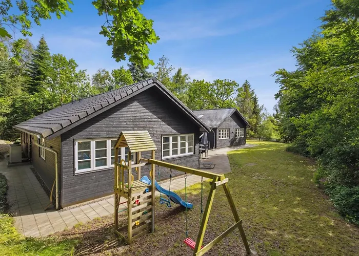 Jalina - 200m From The Sea By Interhome